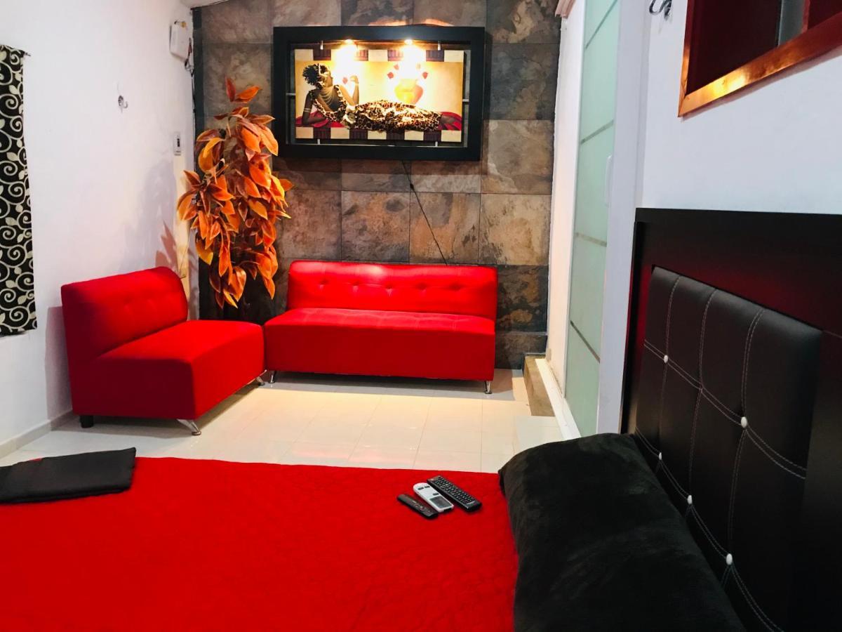 Апартаменты Casa Lili 2: Luxurious/Amplio/Hot Water/Economic/Wifi/Tv Вальядолид Экстерьер фото
