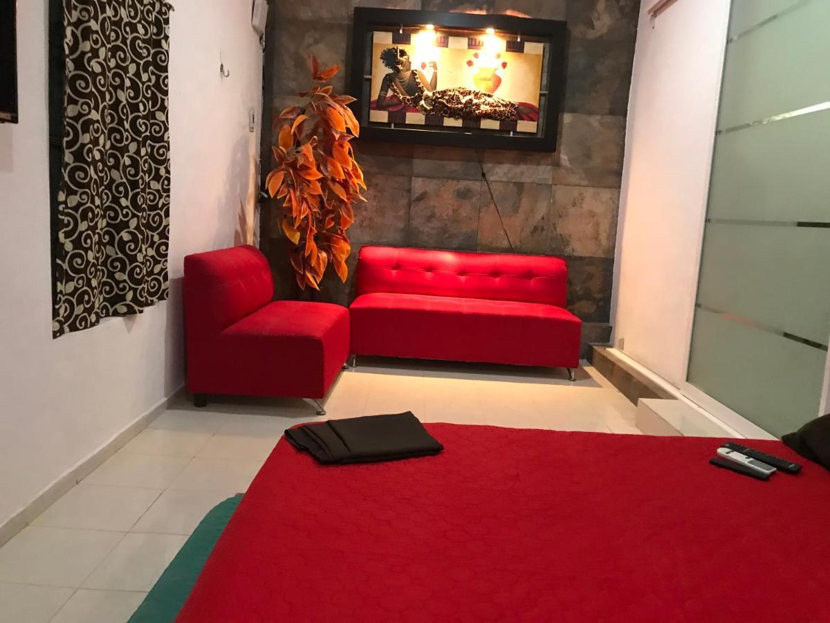 Апартаменты Casa Lili 2: Luxurious/Amplio/Hot Water/Economic/Wifi/Tv Вальядолид Экстерьер фото