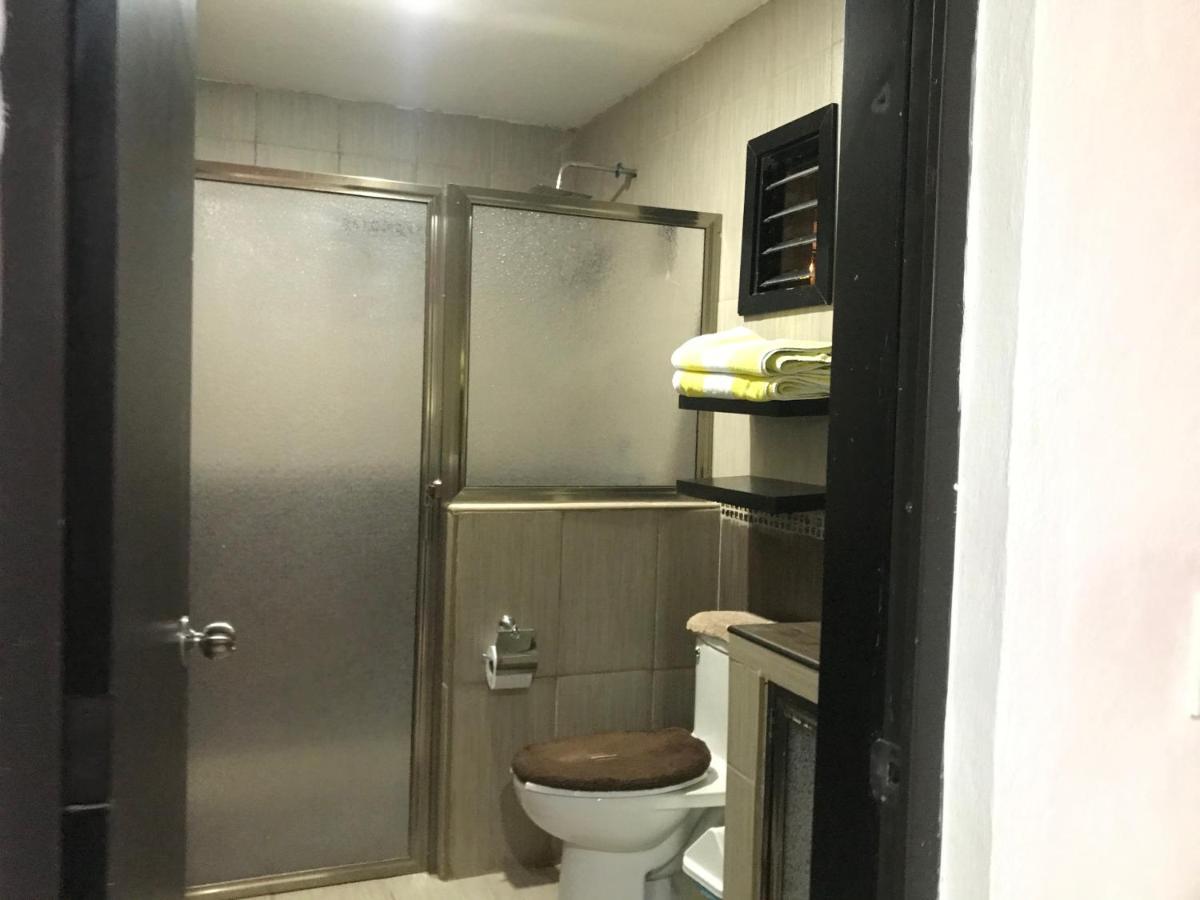 Апартаменты Casa Lili 2: Luxurious/Amplio/Hot Water/Economic/Wifi/Tv Вальядолид Экстерьер фото