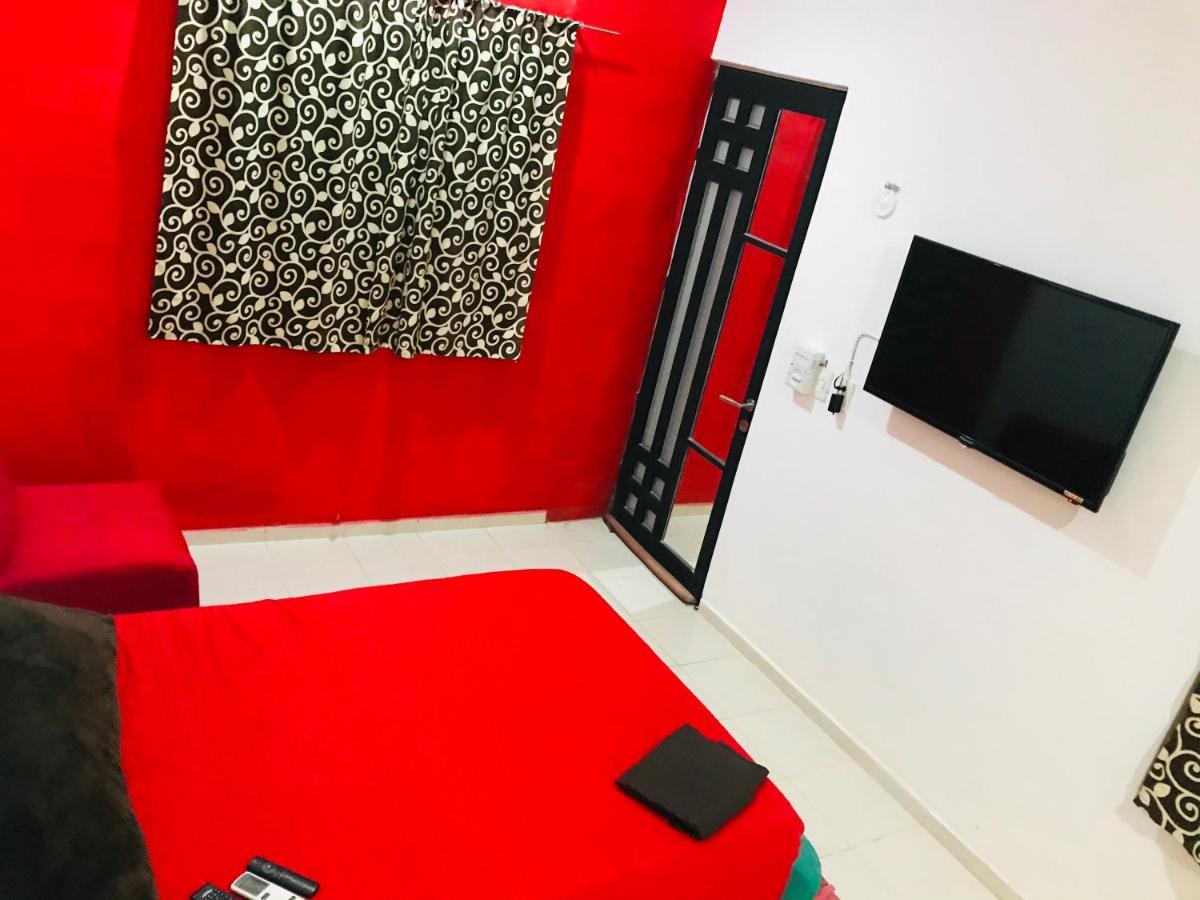 Апартаменты Casa Lili 2: Luxurious/Amplio/Hot Water/Economic/Wifi/Tv Вальядолид Экстерьер фото