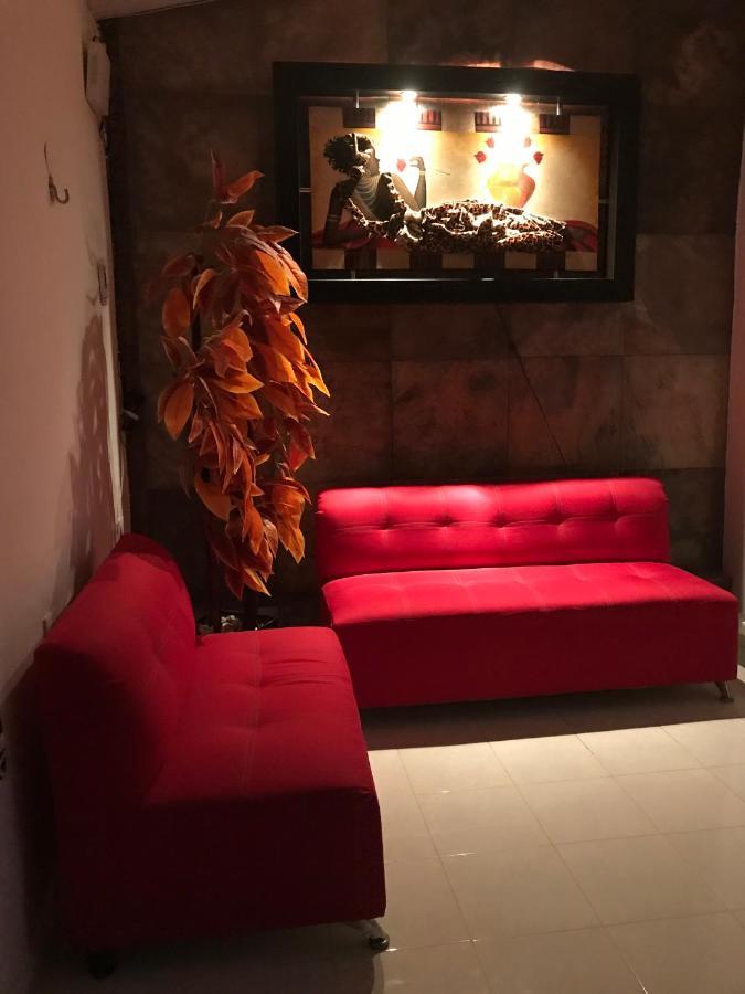Апартаменты Casa Lili 2: Luxurious/Amplio/Hot Water/Economic/Wifi/Tv Вальядолид Экстерьер фото